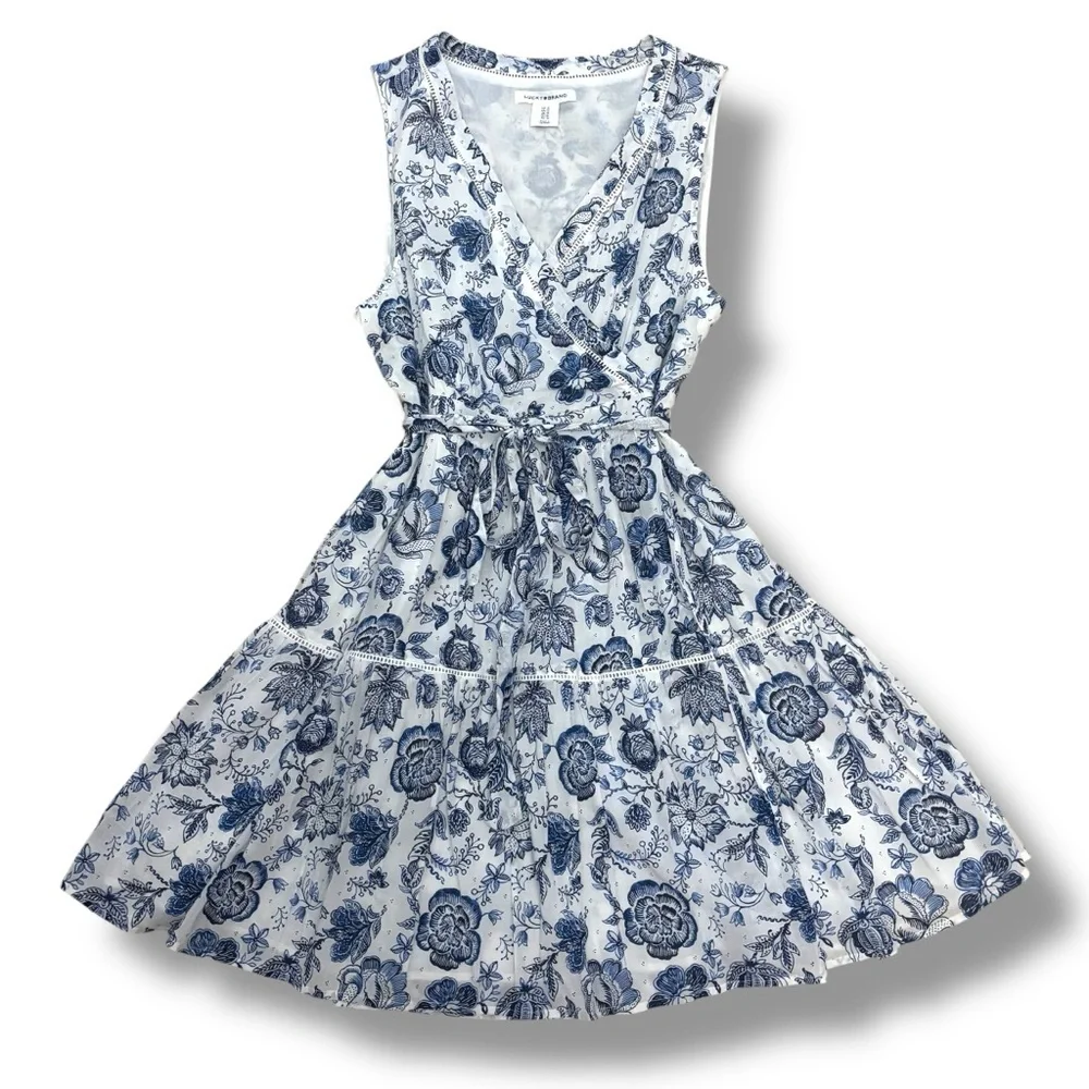 NWOT Lucky Brand Blue White Floral Paisley Faux Wrap Mini Sundress - Size 12 - Picture 1 of 13